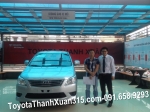 1-10-2013: Khách công ty nhận xe INNOVA E 2014,số tay 5 cấp,tại Toyota Thanh Xuân